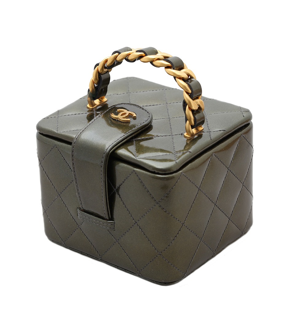 chanel mini vanity