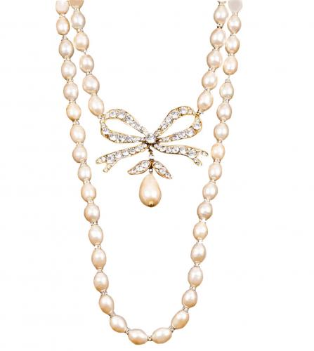 CHANEL PEARL NECKLACE