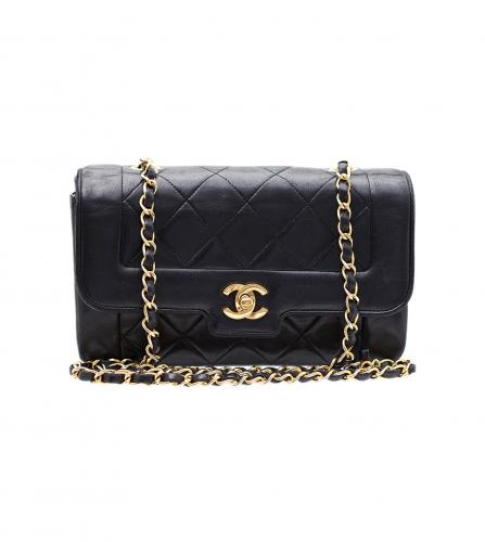 CHANEL NAVY FLAP BAG