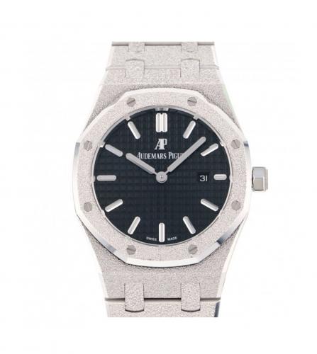 AUDEMARS PIGUET ROYAL OAK FROSTED GOLD WATCH