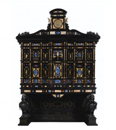 Important cabinet in ebony clock