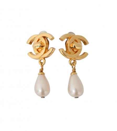 CHANEL PEARL CLIP-ON EARRINGS