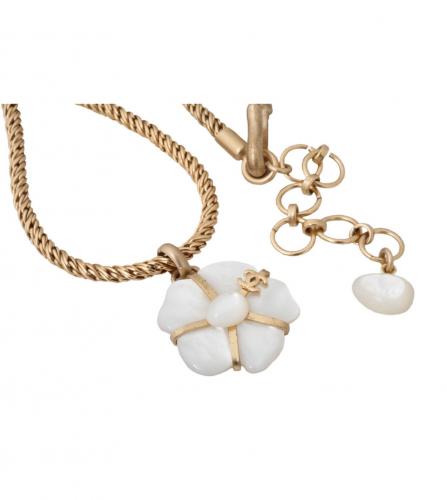 CHANEL PEARL CHARM NECKLACE