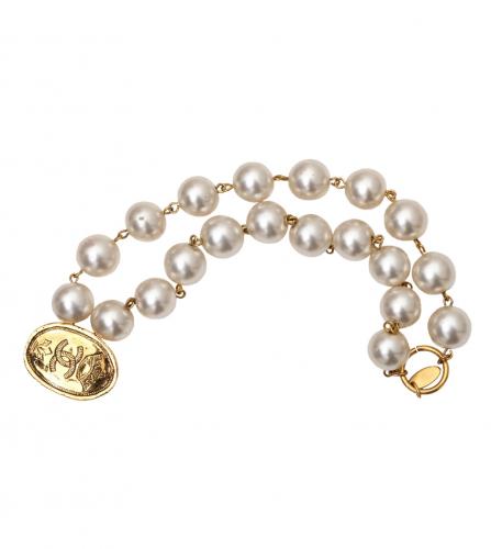 CHANEL PEARL BRACELET