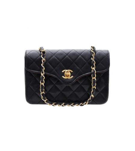 CHANEL BLACK FLAP BAG