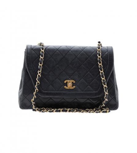 CHANEL BLACK FLAP BAG