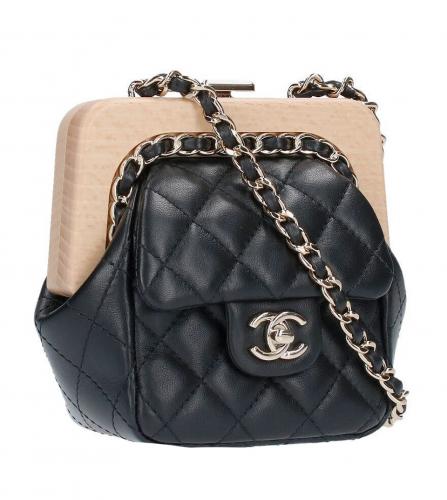 CHANEL WOOD QUILTING CHAIN SHOULDER BAG