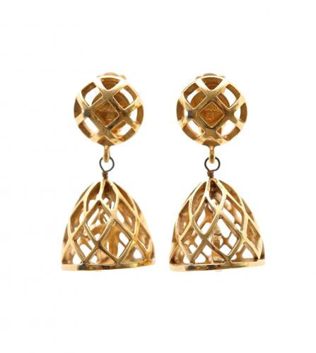 CHANEL CLIP-ON EARRINGS