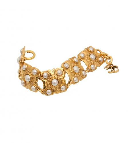 CHANEL PEARL SQUARE GOLD BRACELET