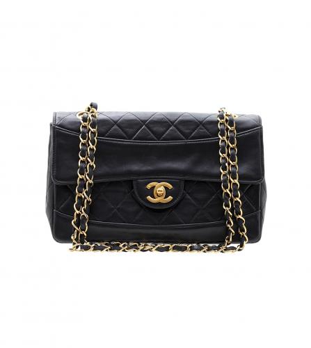 CHANEL BLACK FLAP BAG