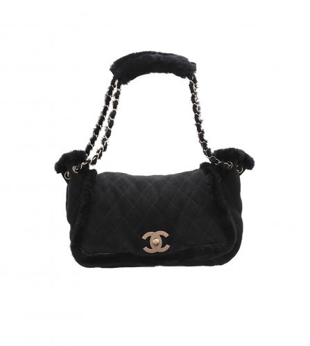 CHANEL BLACK FLAP BAG