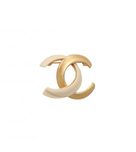 CHANEL CC BROOCH