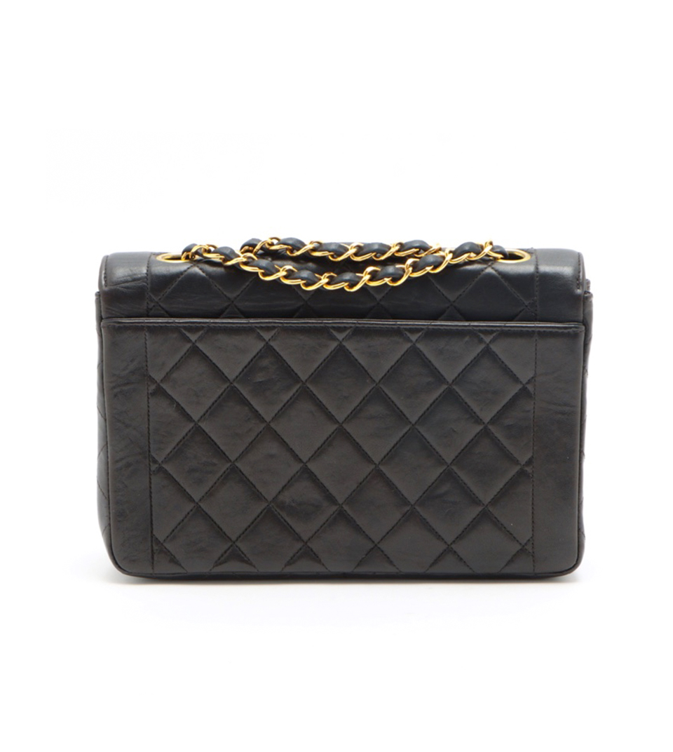 CHANEL BLACK FLAP BAG | VINTAGE PARIS