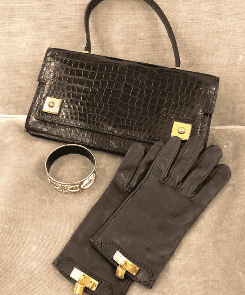Effortless Elegance for the Season: Vintage Hermès Gloves