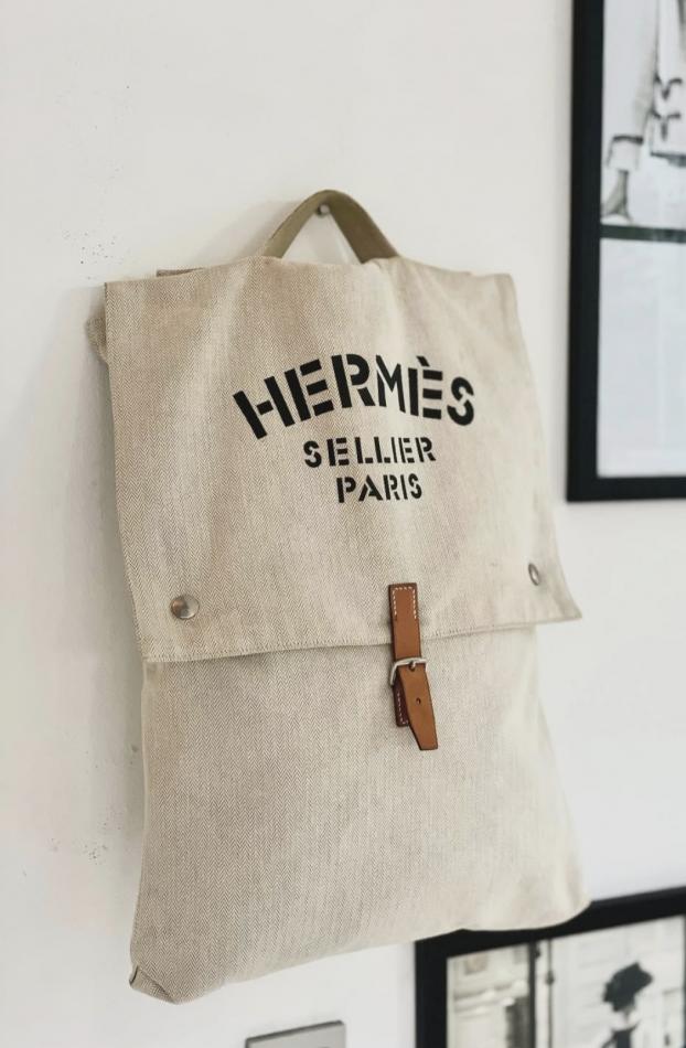 It’s a kind of magic that only Hermès can create.