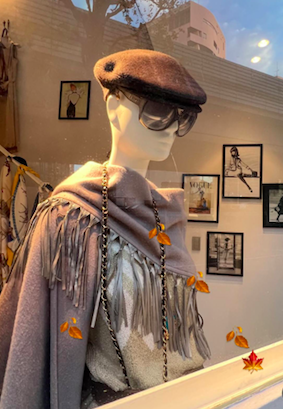 Vintage Paris Shows You How to Enjoy Style That Tr