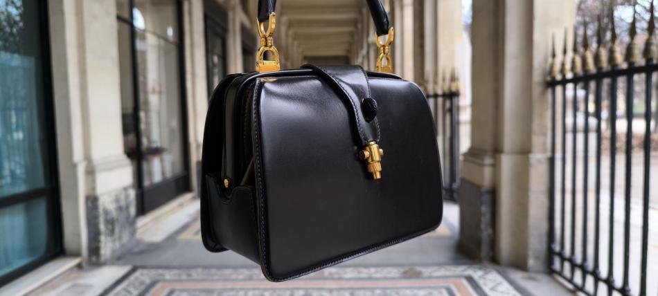 The Charm of 1970s Gucci Vintage Bags