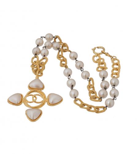 CHANEL PEARL LONG NECKLACE