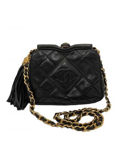 CHANEL CLASP POUCH BLACK
