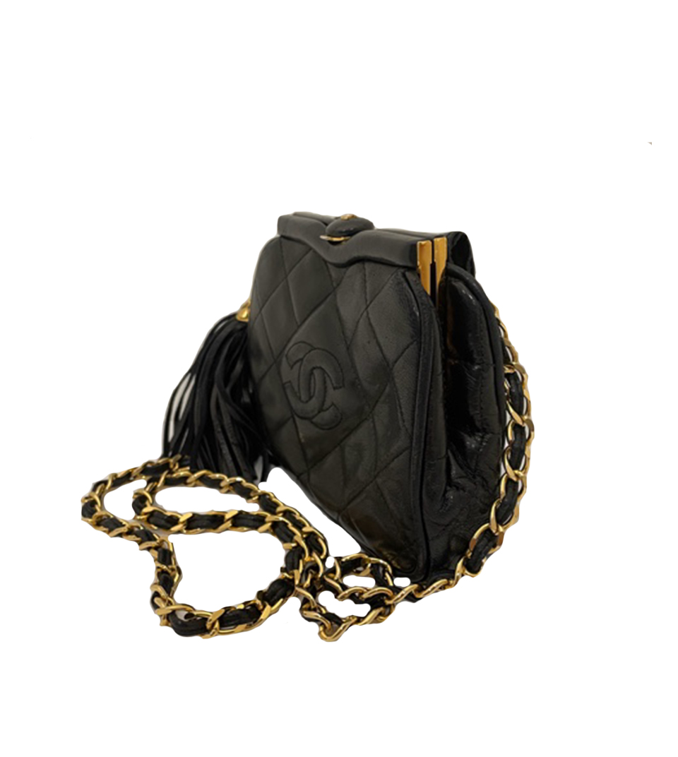 CHANEL CLASP POUCH BLACK | VINTAGE PARIS