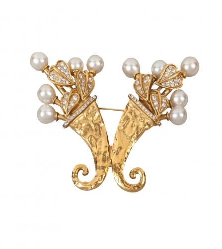 CHANEL BROOCH